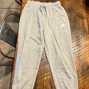 Grey Nike women’s sweatpants